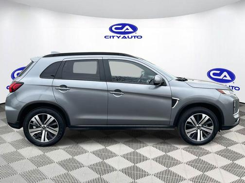 2024 Mitsubishi Outlander Sport SE