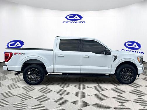 Oxford White 2022 Ford F-150 XLT