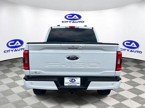Oxford White 2022 Ford F-150 XLT