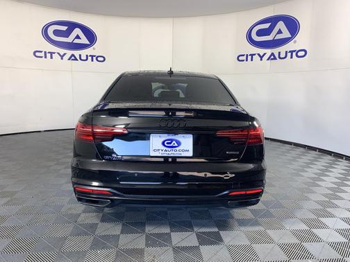 2023 Audi A4 45 S line Premium Plus