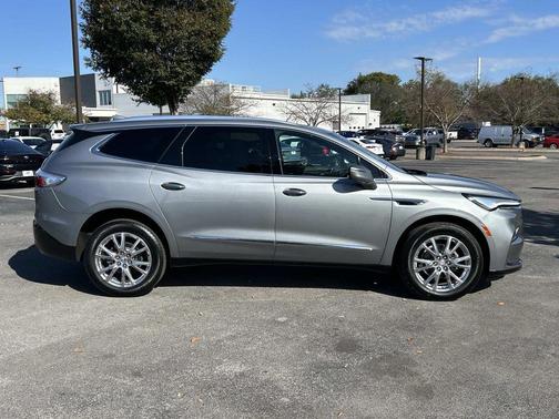 2023 Buick Enclave Premium FWD