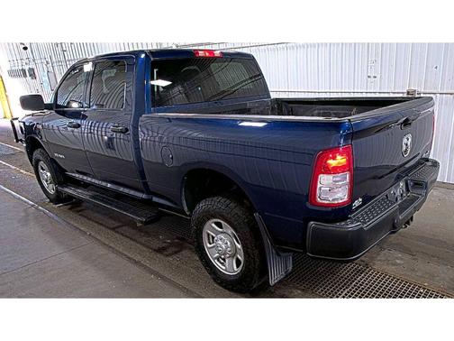 2021 RAM 2500 Tradesman Crew Cab 4x4 6'4' Box