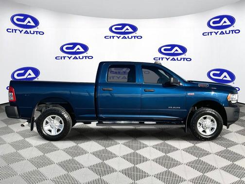 2021 RAM 2500 Tradesman Crew Cab 4x4 6'4' Box