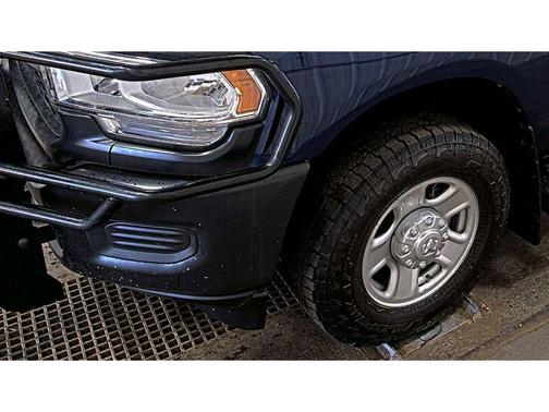 2021 RAM 2500 Tradesman Crew Cab 4x4 6'4' Box