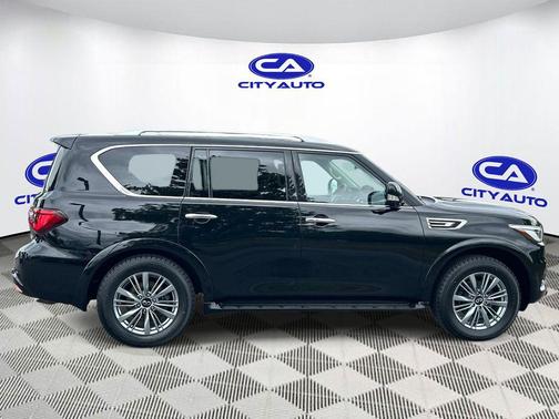 Black Obsidian 2022 INFINITI QX80 Luxe