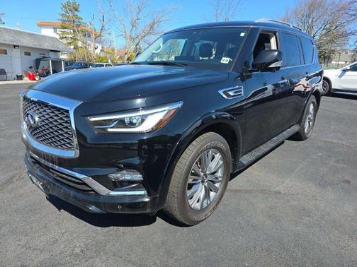 Black Obsidian 2022 INFINITI QX80 Luxe