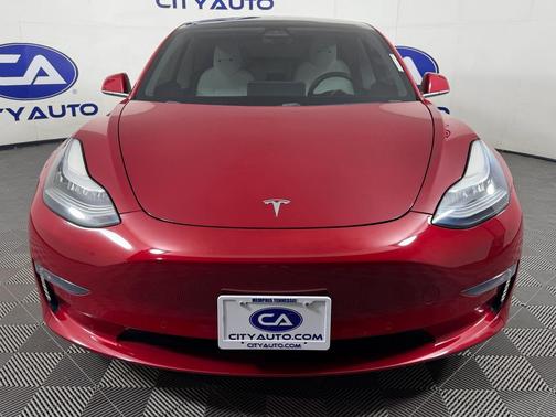 2019 Tesla Model 3 Performance