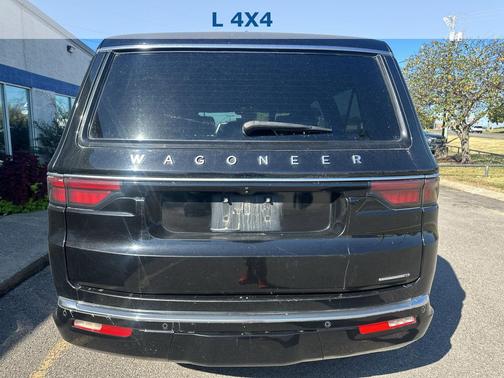 Diamond Black Crystal Pearlcoat 2024 Jeep Wagoneer L Series II 4x4
