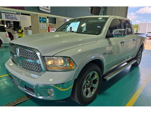 2015 RAM 1500 Laramie