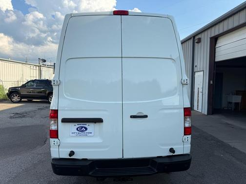 2016 Nissan NV Cargo NV2500 HD SV V8