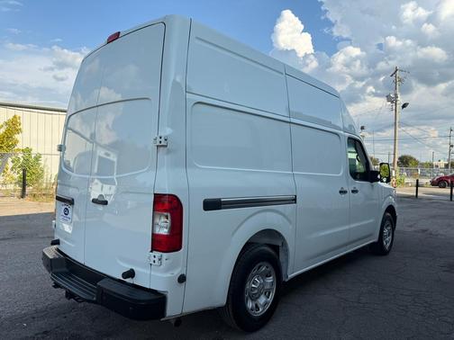 2016 Nissan NV Cargo NV2500 HD SV V8