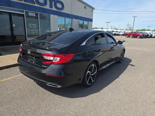 Crystal Black Pearl 2022 Honda Accord Sport 1.5T