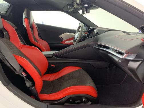 2021 Chevrolet Corvette Stingray w/2LT