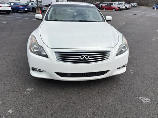 2011 INFINITI G37 Base