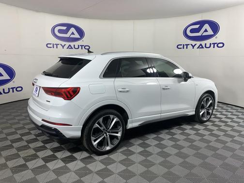 Glacier White Metallic 2020 Audi Q3 45 S line Premium Plus