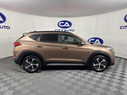 Mojave Sand 2017 Hyundai TUCSON Limited