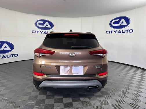 Mojave Sand 2017 Hyundai TUCSON Limited