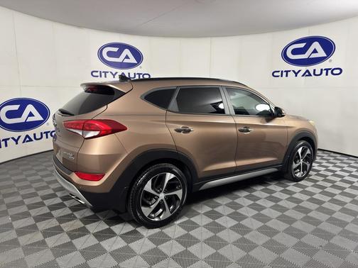 Mojave Sand 2017 Hyundai TUCSON Limited