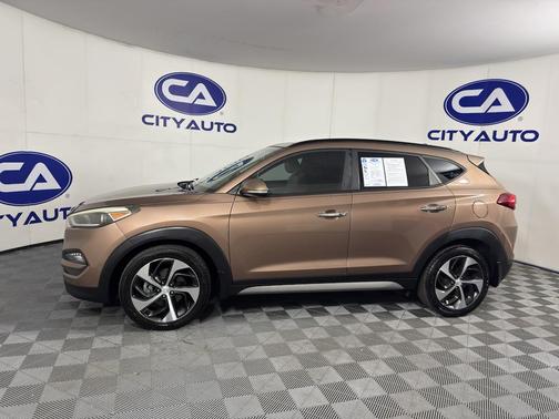 Mojave Sand 2017 Hyundai TUCSON Limited