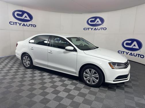 Pure White 2017 Volkswagen Jetta 1.4T S