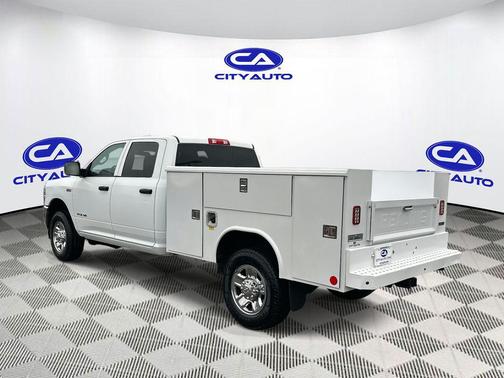 2022 RAM 2500 Tradesman Crew Cab 4x4 8' Box
