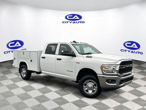 2022 RAM 2500 Tradesman Crew Cab 4x4 8' Box