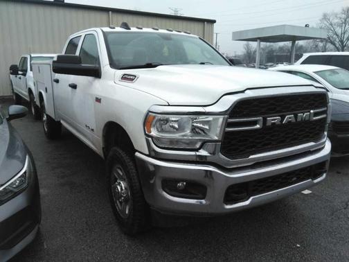 2022 RAM 2500 Tradesman Crew Cab 4x4 8' Box