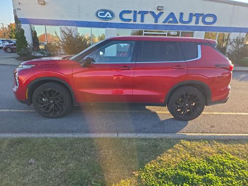 2024 Mitsubishi Outlander SE Black Edition S-AWC