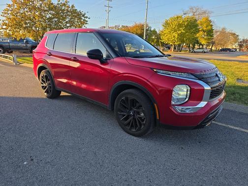 2024 Mitsubishi Outlander SE Black Edition S-AWC