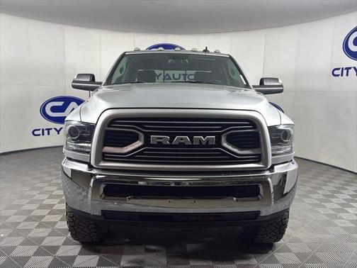 2018 RAM 2500 Laramie Crew Cab 4x4 6'4' Box