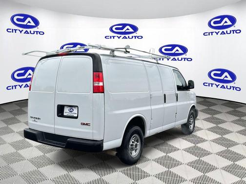 2023 GMC Savana 2500 Work Van