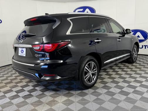 2018 INFINITI QX60 Base