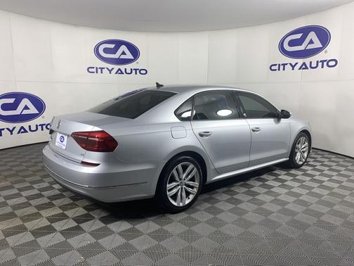 2019 Volkswagen Passat 2.0T Wolfsburg Edition