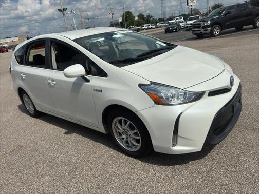 2017 Toyota Prius v Three