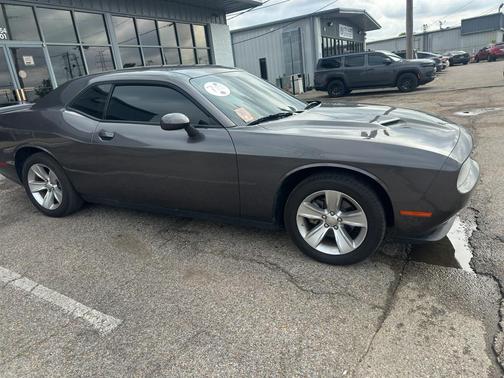 Granite Pearlcoat 2023 Dodge Challenger SXT