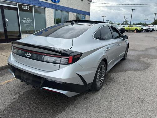 Aero Silver 2025 Hyundai SONATA Hybrid Limited