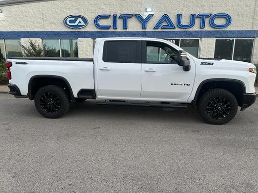 Summit White 2025 Chevrolet Silverado 2500 LTZ