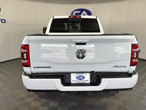 2024 RAM 2500 Laramie Crew Cab 4x4 6'4' Box