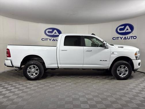 2024 RAM 2500 Laramie Crew Cab 4x4 6'4' Box