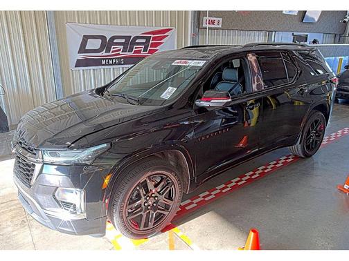 Mosaic Black Metallic 2023 Chevrolet Traverse Premier