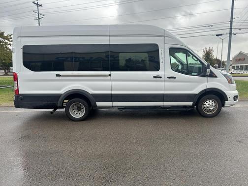 2024 Ford Transit-350 XLT