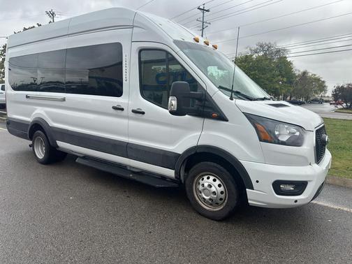 2024 Ford Transit-350 XLT