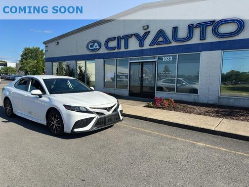 Super White 2021 Toyota Camry SE