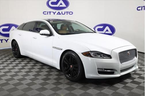 Polaris White 2016 Jaguar XJ XJL Portfolio