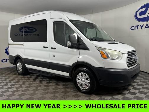 2015 Ford Transit-150 XLT