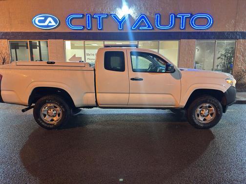 2020 Toyota Tacoma SR