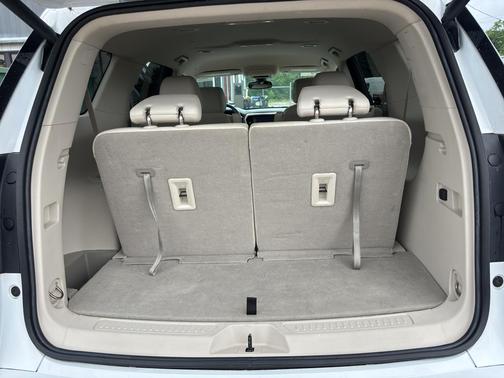 Summit White 2023 GMC Acadia Denali