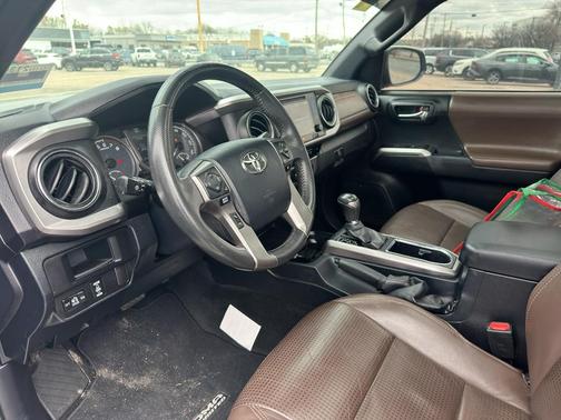 2016 Toyota Tacoma Limited