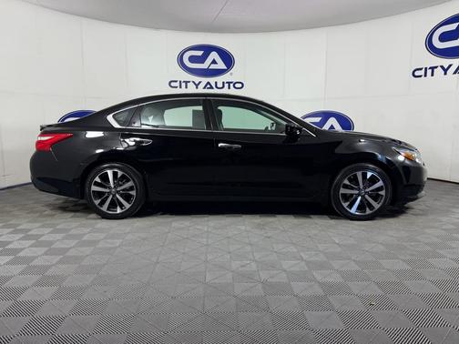 2016 Nissan Altima 2.5 SR