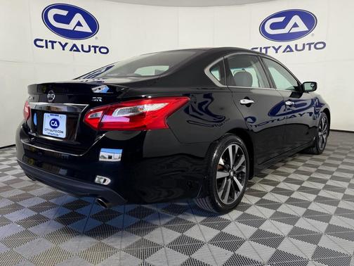 2016 Nissan Altima 2.5 SR